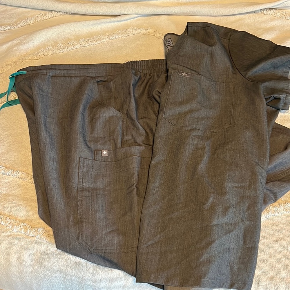 Grey FIGS scrub set